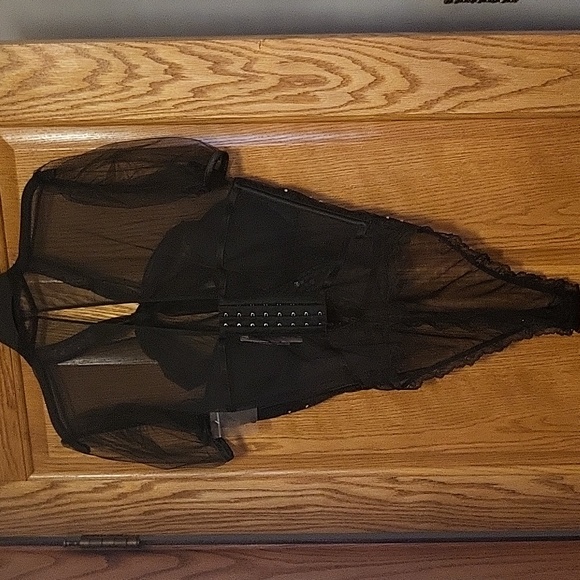 VICTORIA'S SECRET - Picture 2 of 4